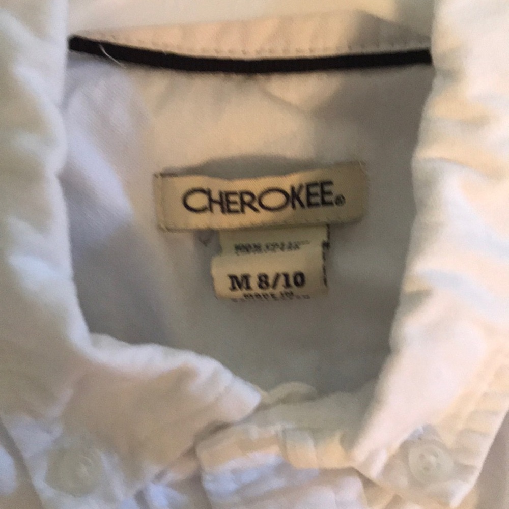 Cherokee white button up - Picture 2 of 3